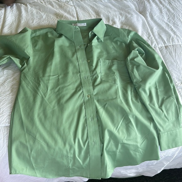 Foxcroft wrinkle free collared button down - Picture 1 of 3